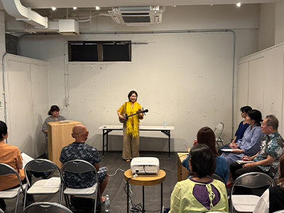 ブルーゾーン石垣シンポジウム｜八重山の唄に包まれて。声と音がつなぐ、心ほどける時間